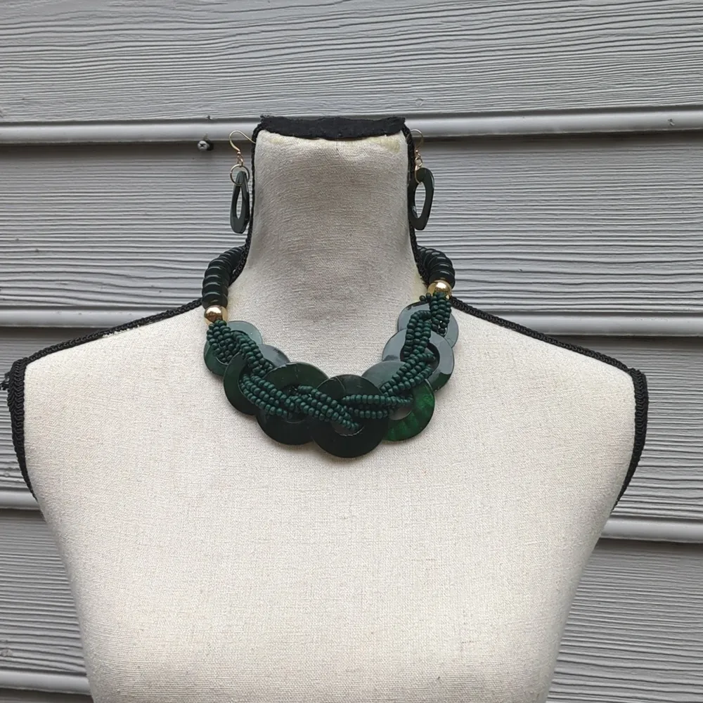 3 Piece Green Beaded Statement Necklace and Earring Set - Image 10