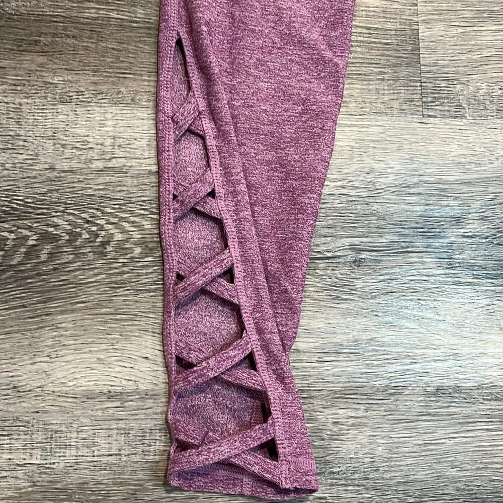 GLYDER lavender purple cropped lace up workout leggings XS - Image 7