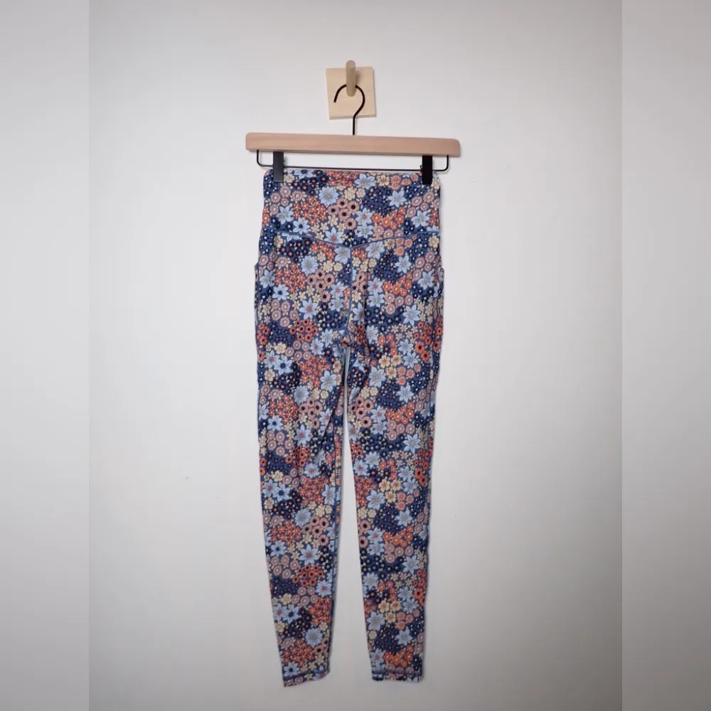 Offline by Aerie Floral Multicolor High-Rise Leggings with Pockets size M - Image 6