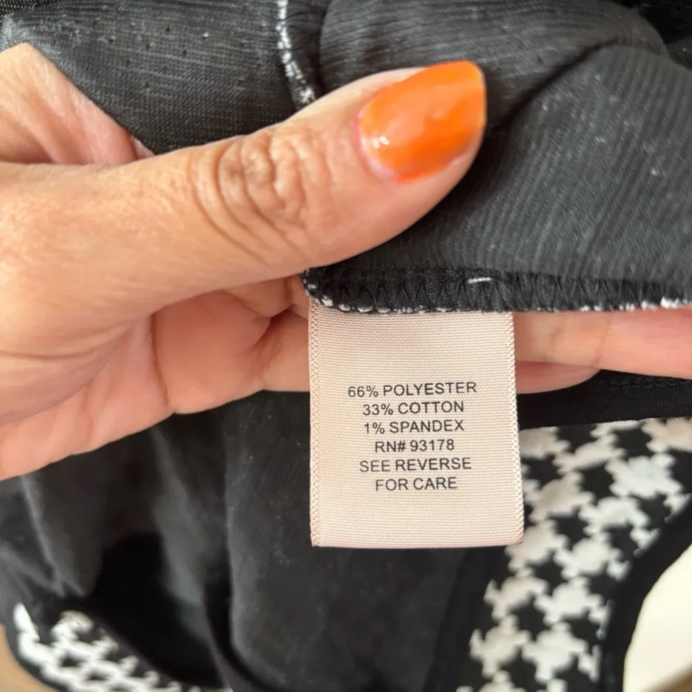 Philosophy houndstooth pattern Sweater cardigan jacket size Medium - Image 4