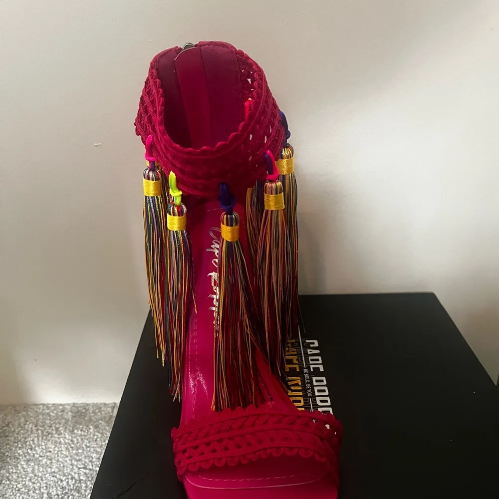 open round toe pink stilettos heels sandals - Image 8