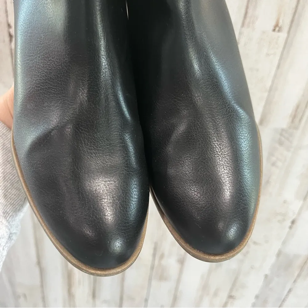 Dr. Scholl's Teammate Ankle Chelsea Bootie in Black Leather (Faux Leather) - Image 4