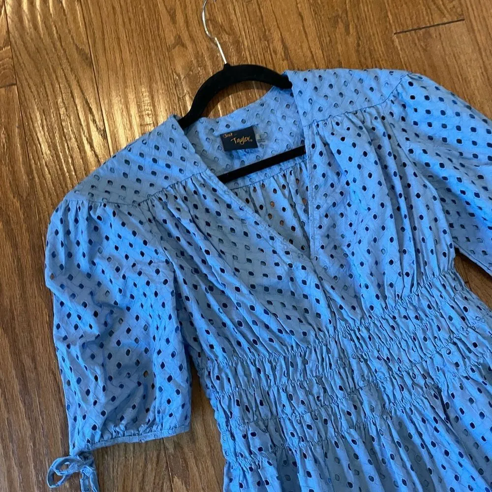 Just Taylor cotton smocked waist eyelet dress size 8 Blue - Image 9