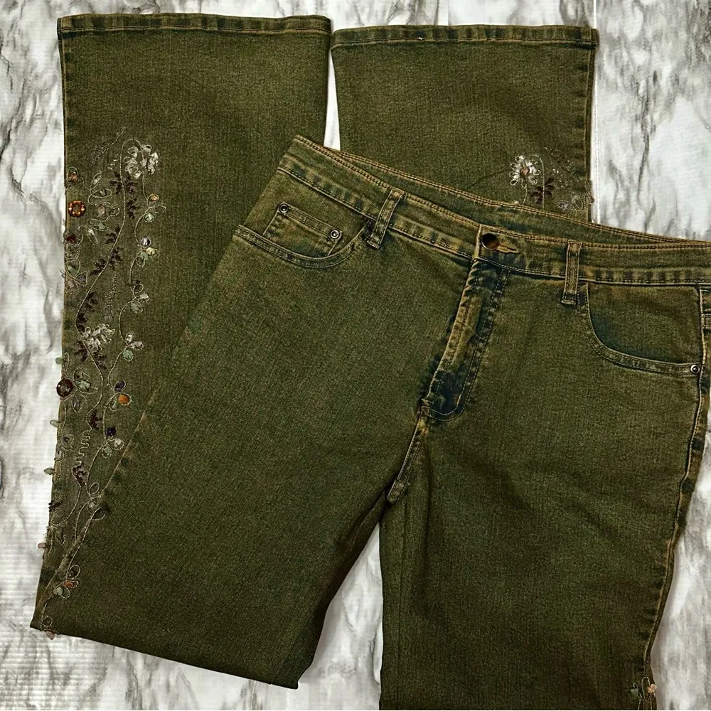 AZI Women’s Embroidered Boho Denim Blue Jeans Sz 32 Hippy Vintage Vibes Cowgirl - Image 3