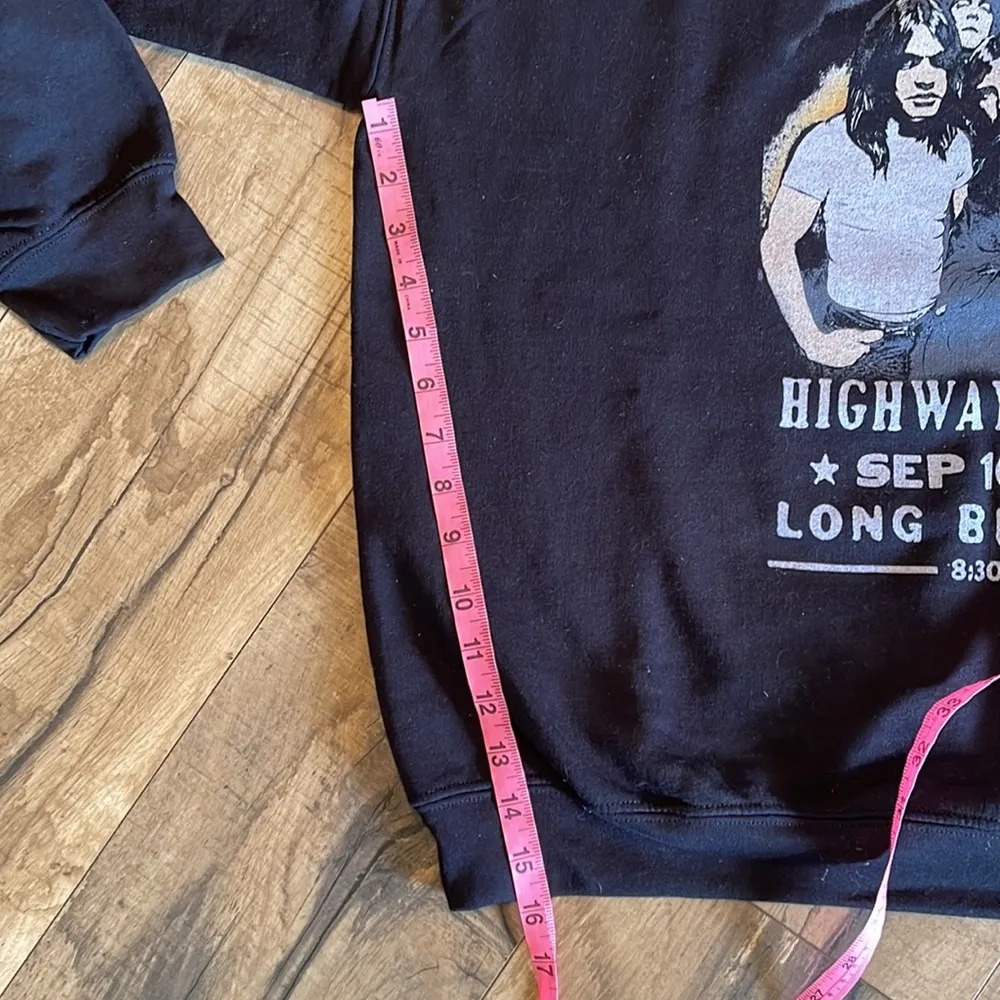 Urban Outfitter's Women’s XL ACDC AC/DC Highway to Hell Crewneck Sweatshirt - Image 4