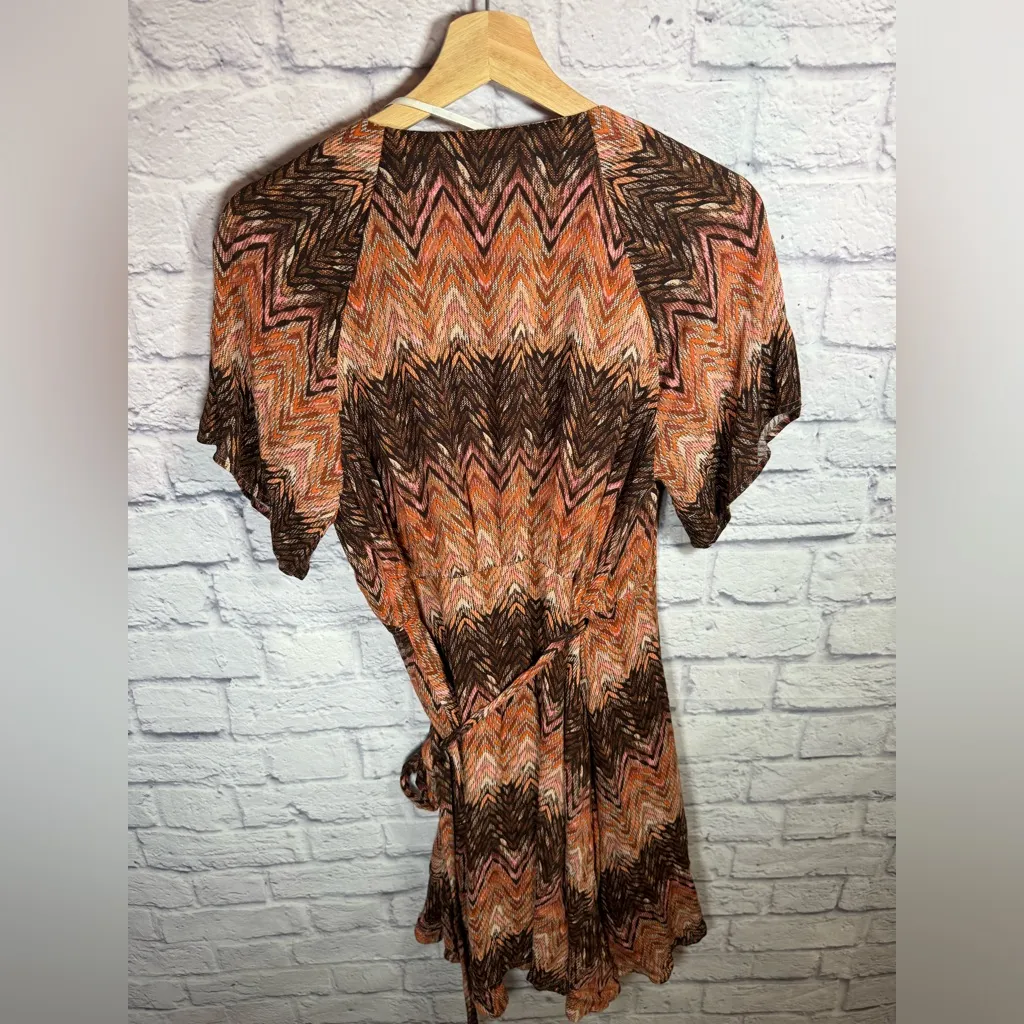 Miss Me Brown Chevron‎ Print True Wrap Dress Womens size medium brown tones fall - Image 5