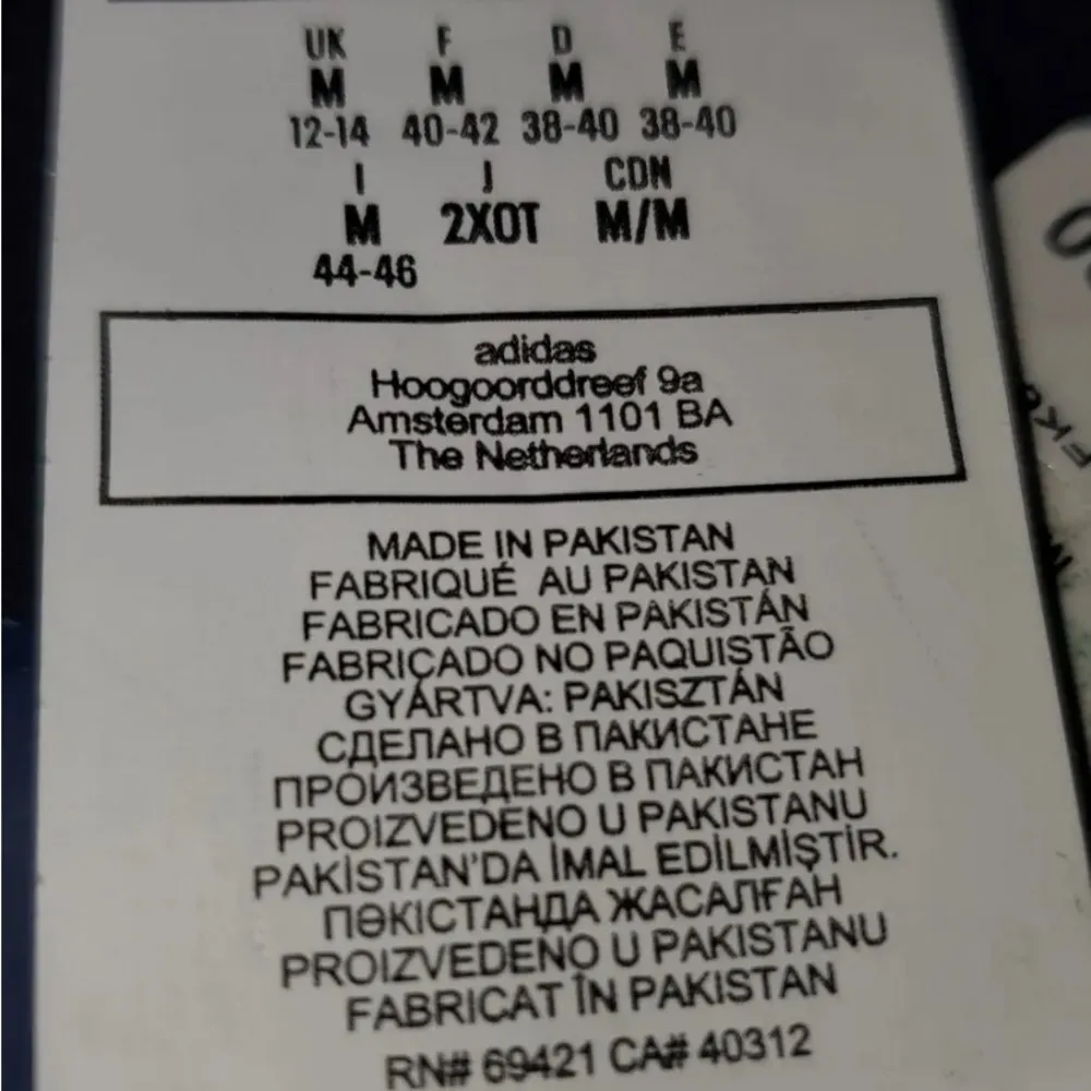 NWT Reebok Essentials Women’s Black Graphic Tee “Fierce Female Club” Sz M - Image 7