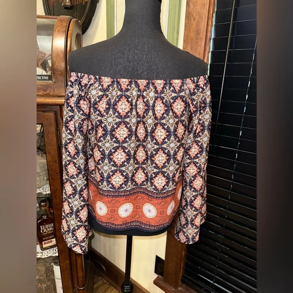 A’Gaci Bohemian Blouse Off Shoulder Long Sleeve Small - Image 2