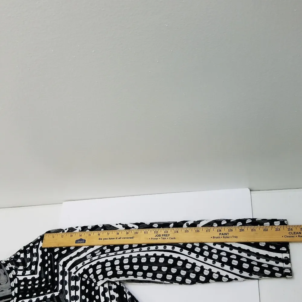 Laura Ashley Black and White zippered jacket - Image 8