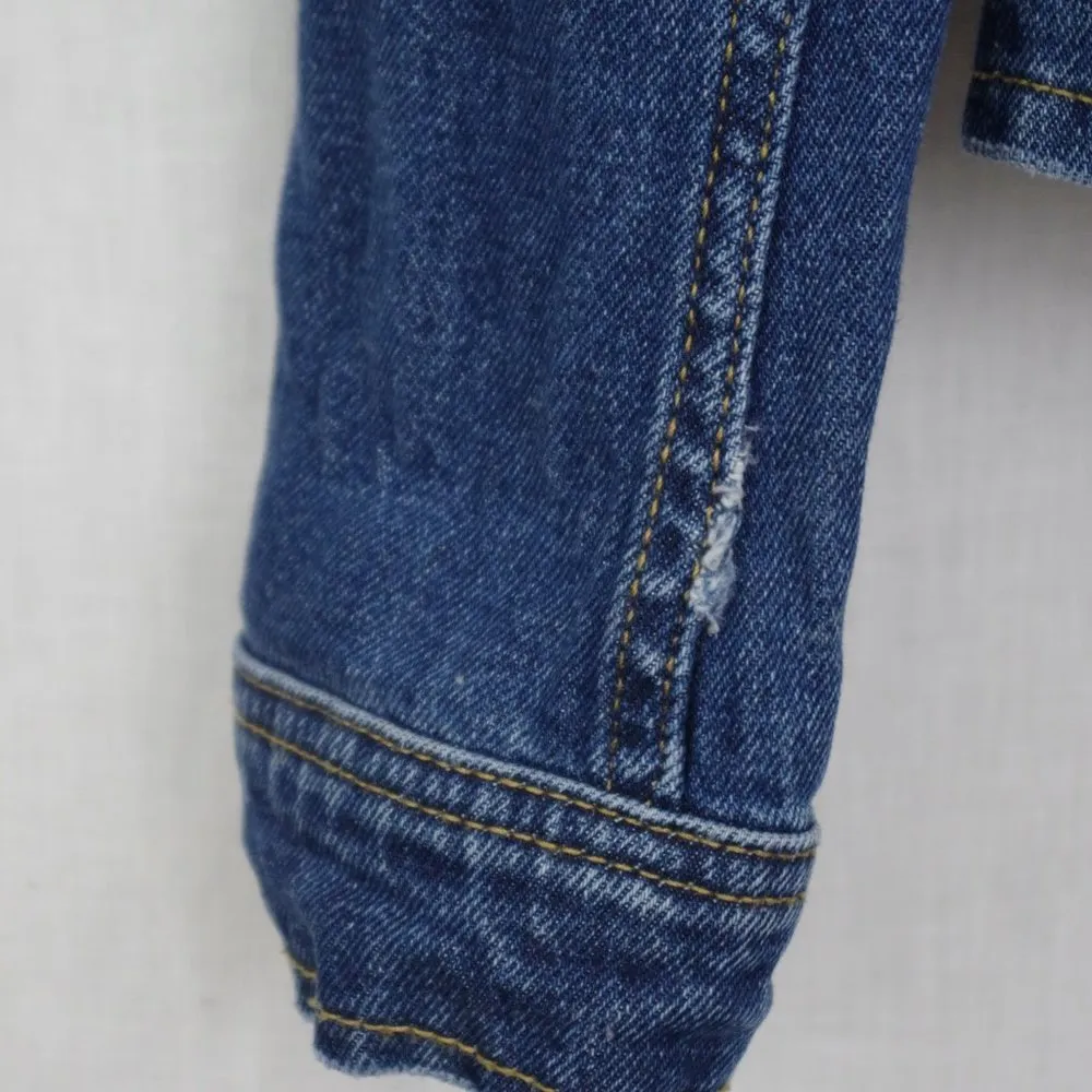 Universal Threads Four Pocket Distressed Mid Wash Denim Jacket Ladies' XS - Image 9