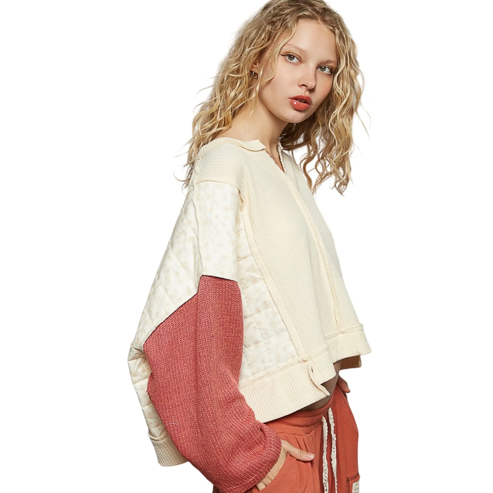 NWT POL Women’s Boho Oversized Mixed Media Quilted Thermal Top - Image 2