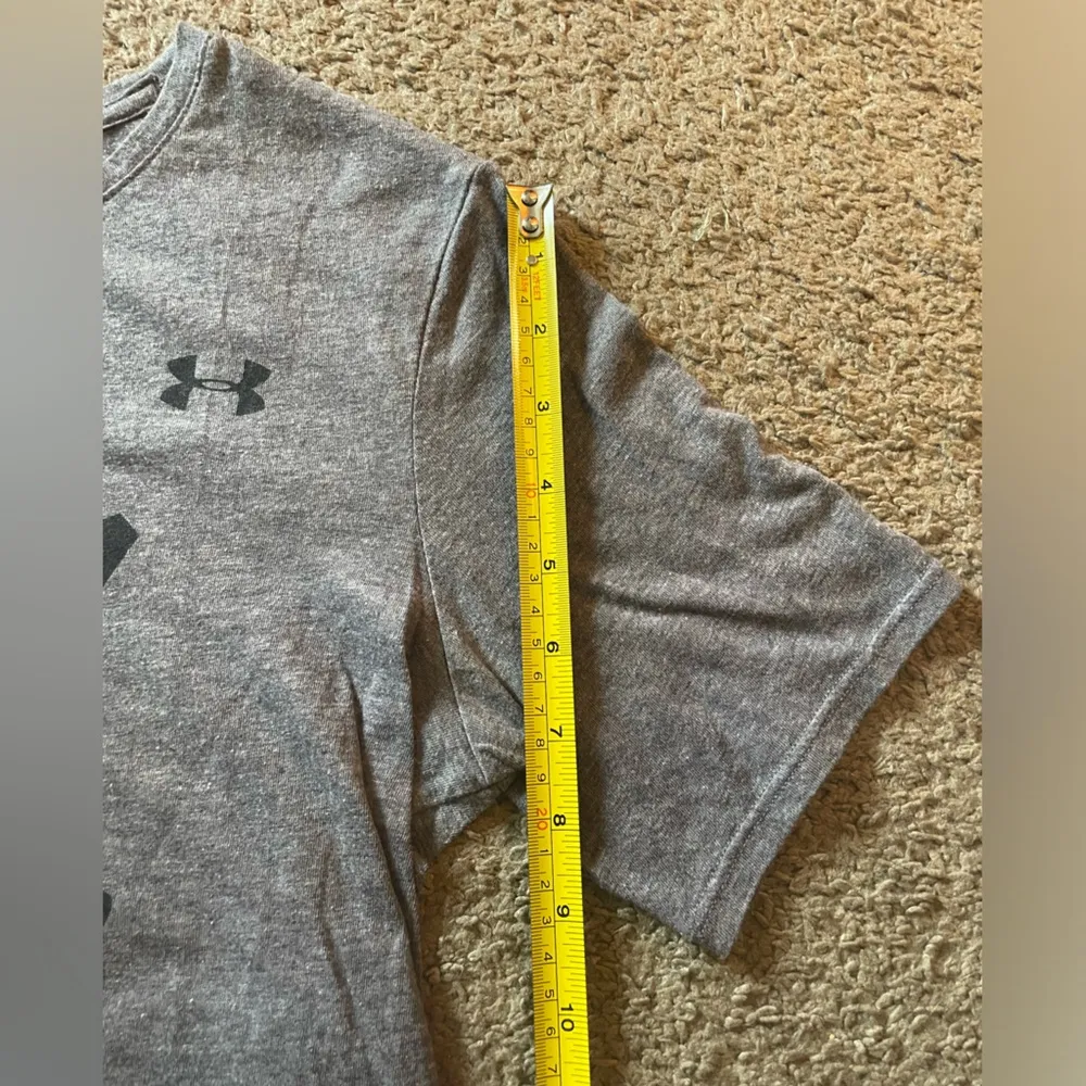 Under Armor University of Iowa Hawkeyes Short Sleeve Top, Women’s, Size M - Image 8