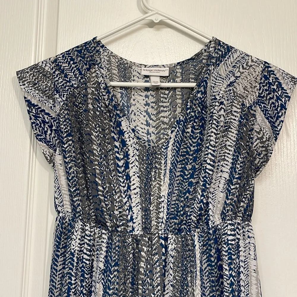 Liz Lange Maternity Blue & Gray V-Neck S/S Blouse Size XS EUC #7140 - Image 3