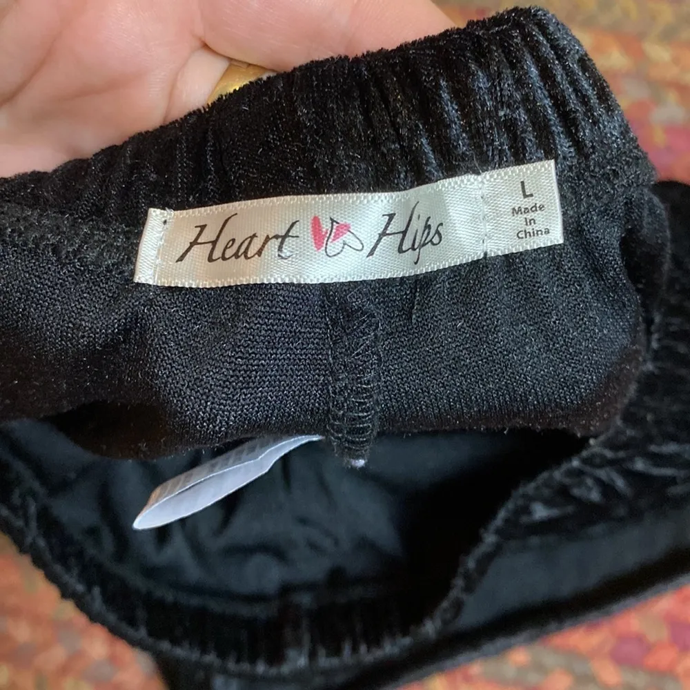 BLACK VELVET PULL ON SOFT TRACK SHORTS - Image 2