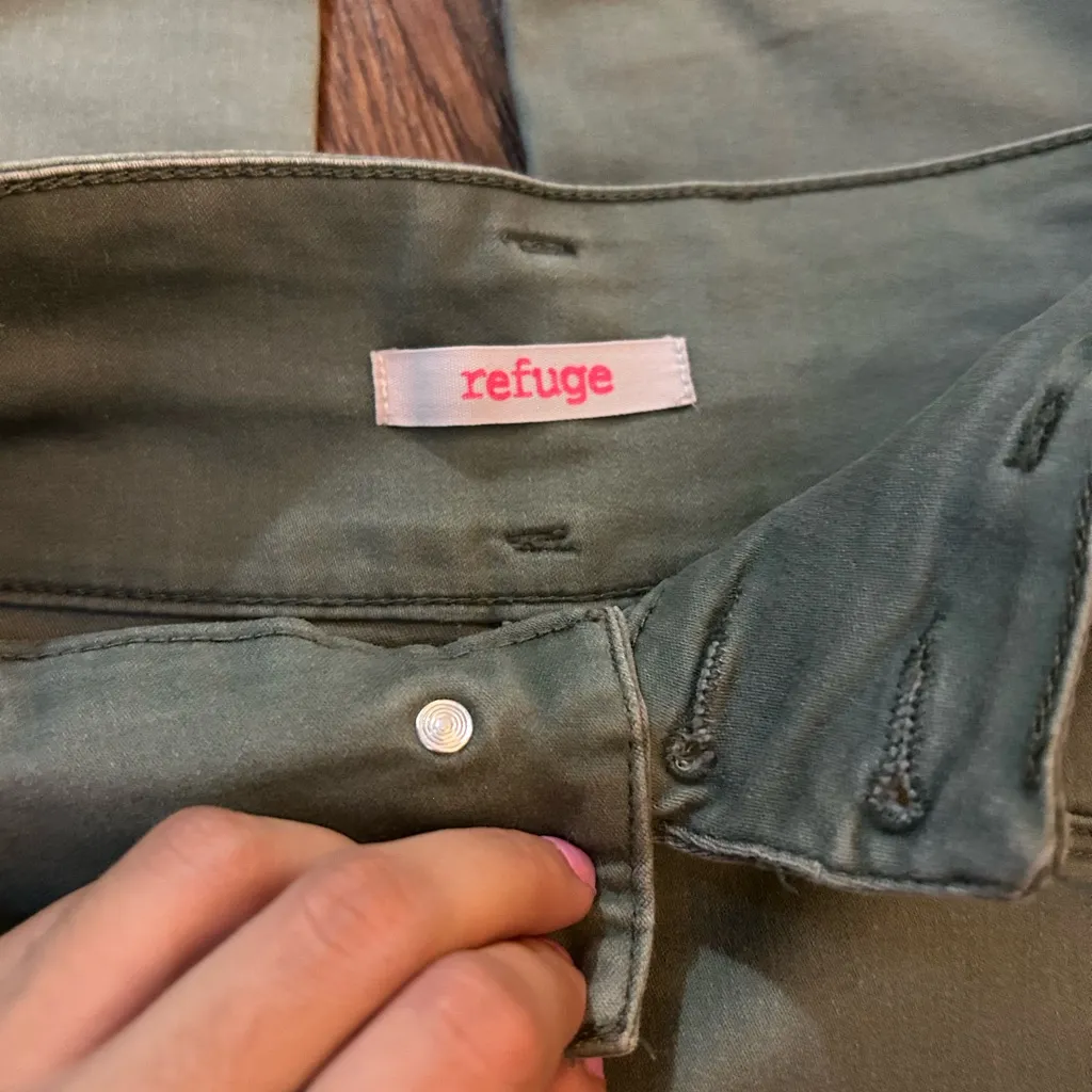 Refuge Olive Green Jeans - Image 4