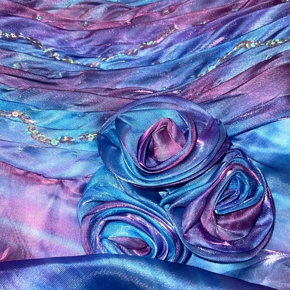 Johnny blue and purple ombré strapless dress with sequin. Zipper back. Large - Image 7