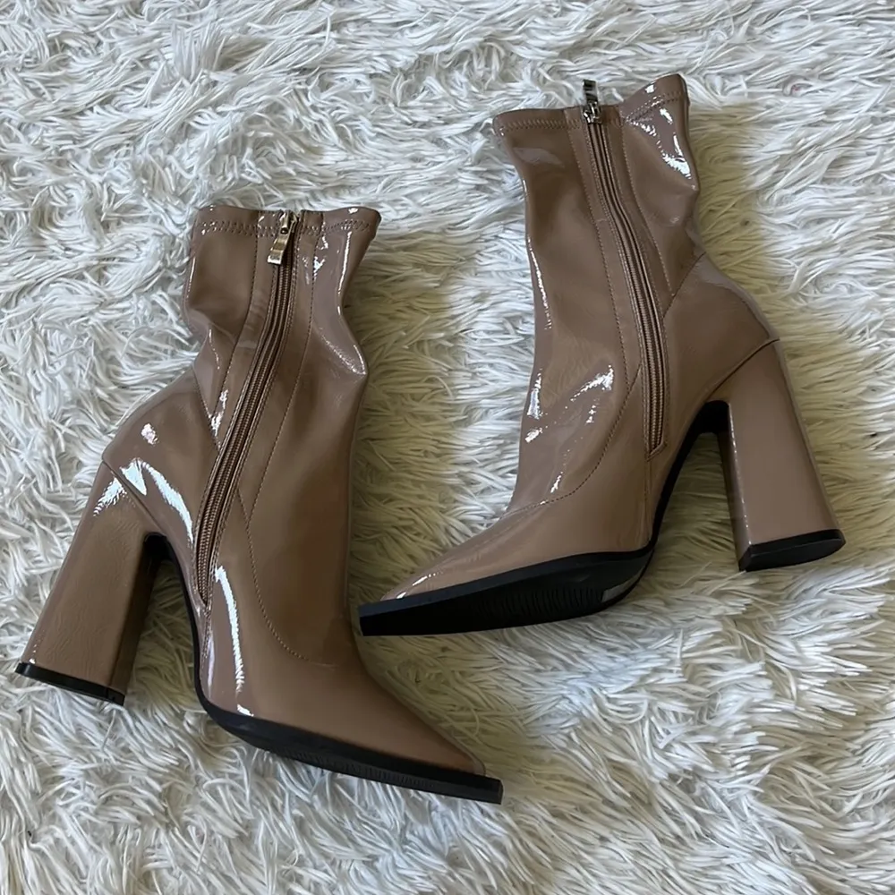 Princess Polly Women’s Valencia Taupe Crinkle Heeled boots size 8 - Image 8