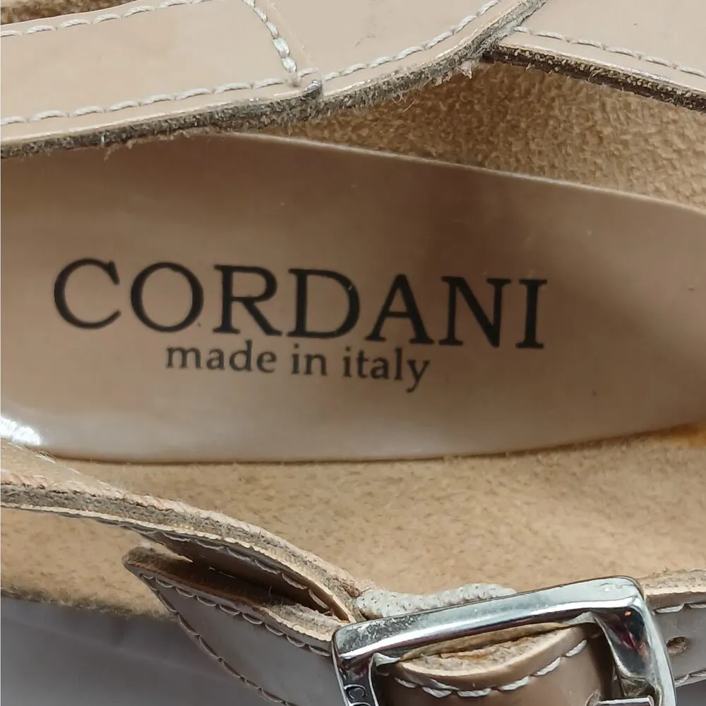 Cordani Gene Thong Wedge Sandal Womens 5.5 Tan Patent Leather Platform Shoes - Image 4