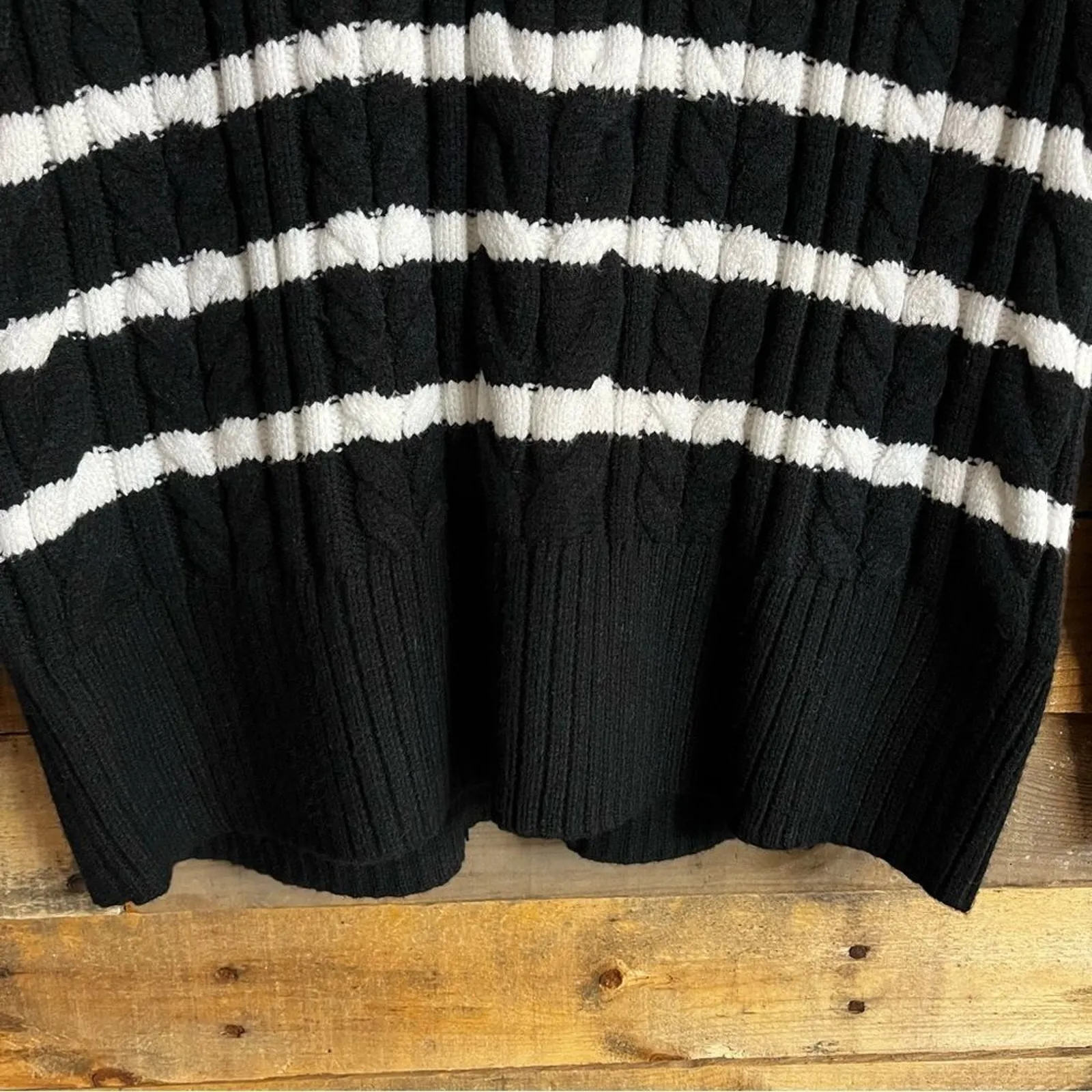 Philosophy Black And White Stripe Cable Knit Sweater Size Small‎ - Image 5