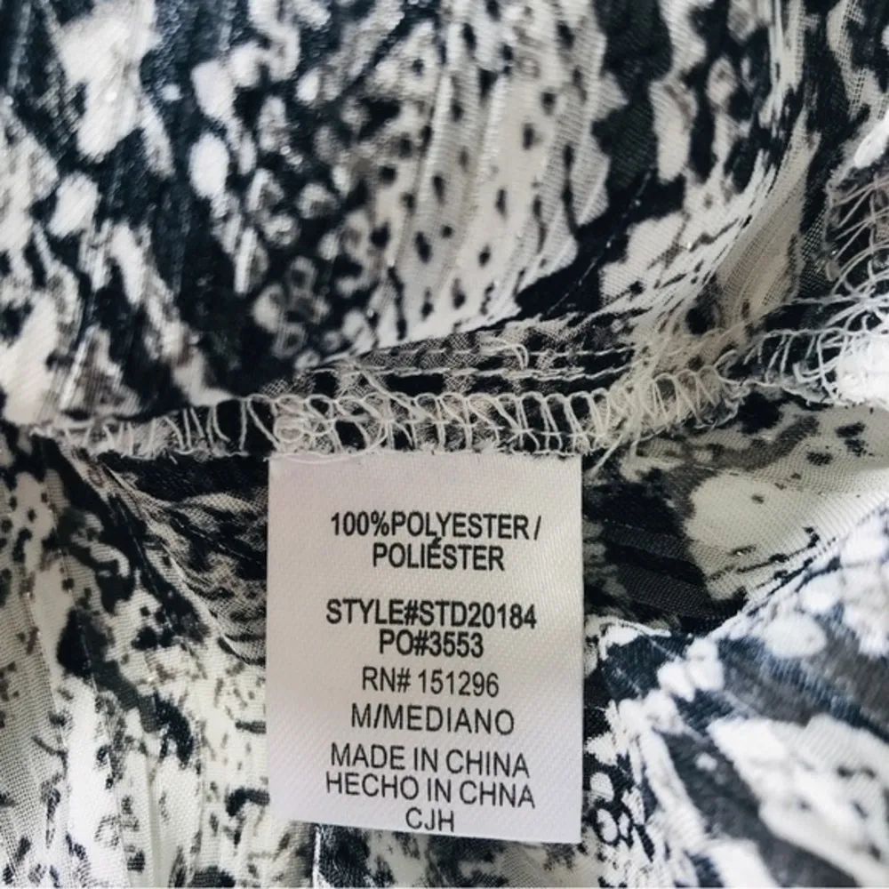 The Sang‎ python print knot long sleeves blouse size M - Image 4