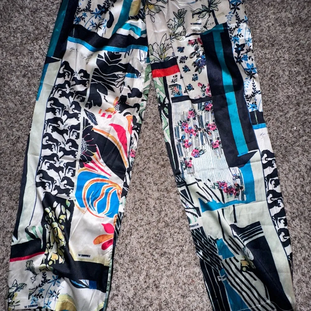 NWT  Abstract Satin Women’s Wide Leg Pants - Image 5