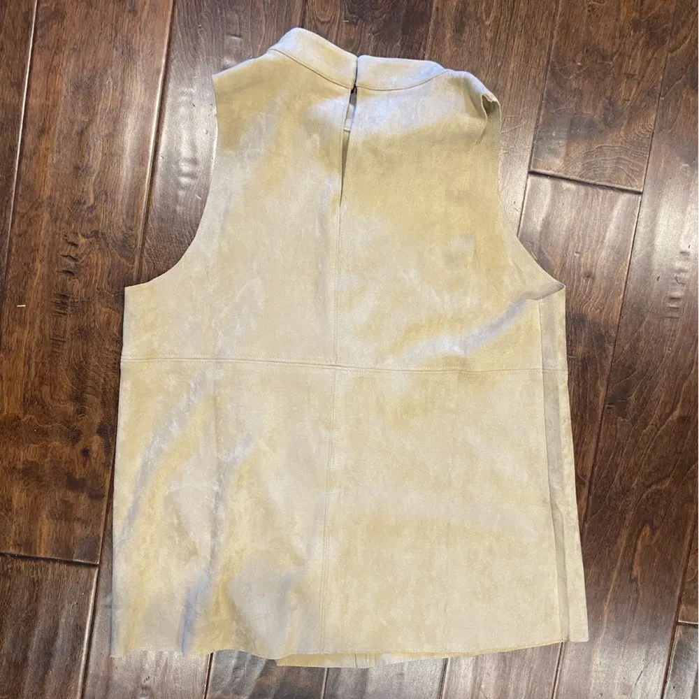 NWOT Naked Zebra Sleeveless top size small - Image 3