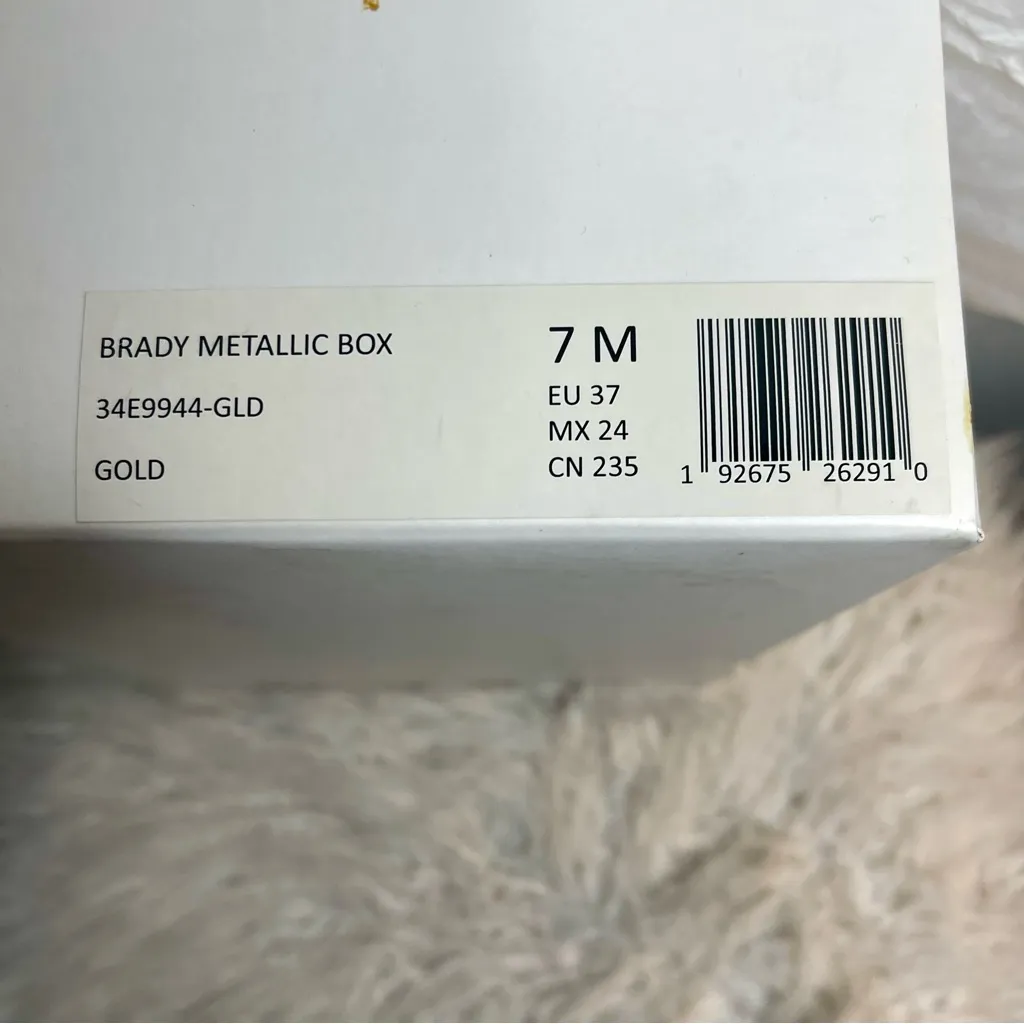 Calvin Klein New in Box Brady Metallic Gold high heels - Image 9