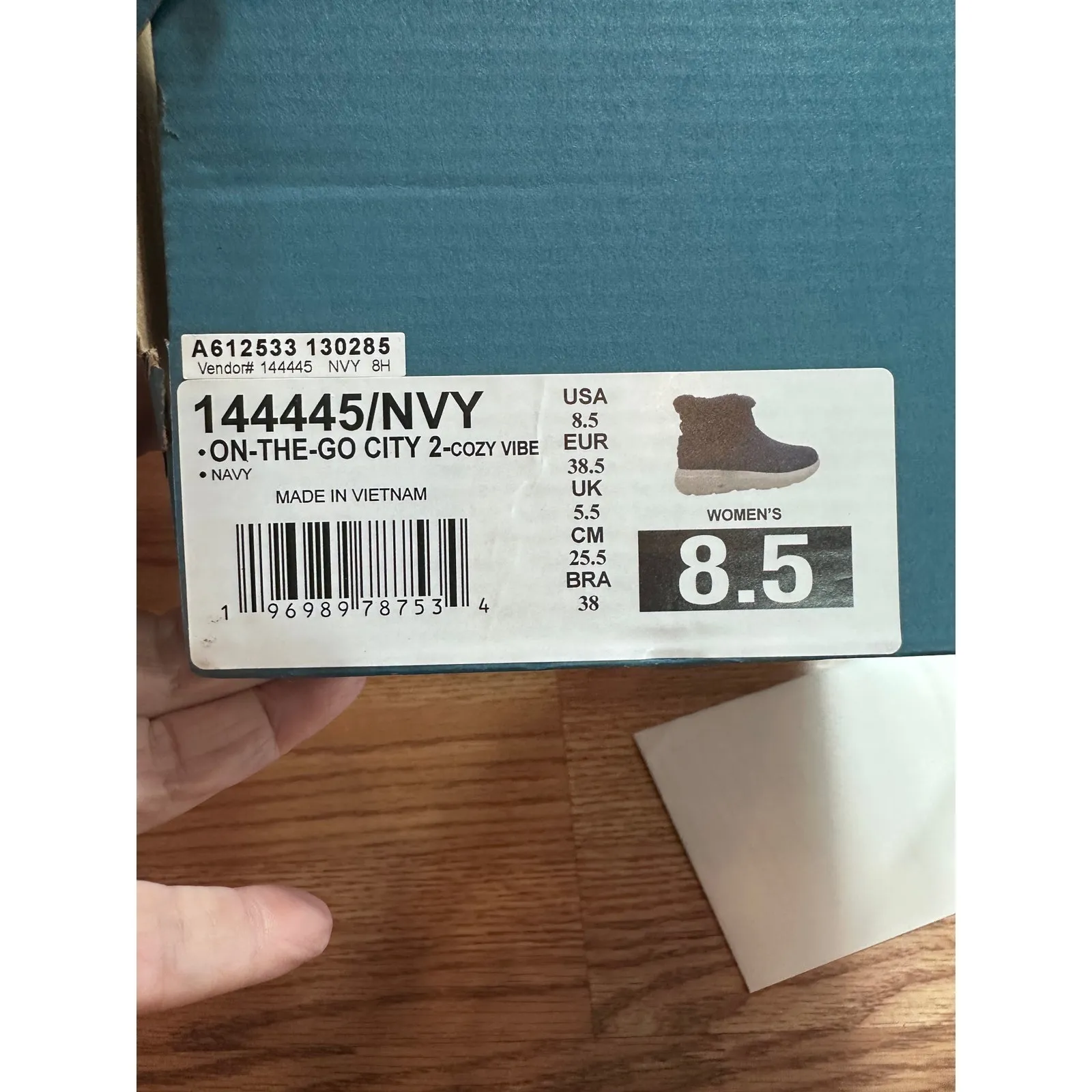 Skechers On-the-GO City Water Repellent Suede Boots Navy 8.5 - Image 10