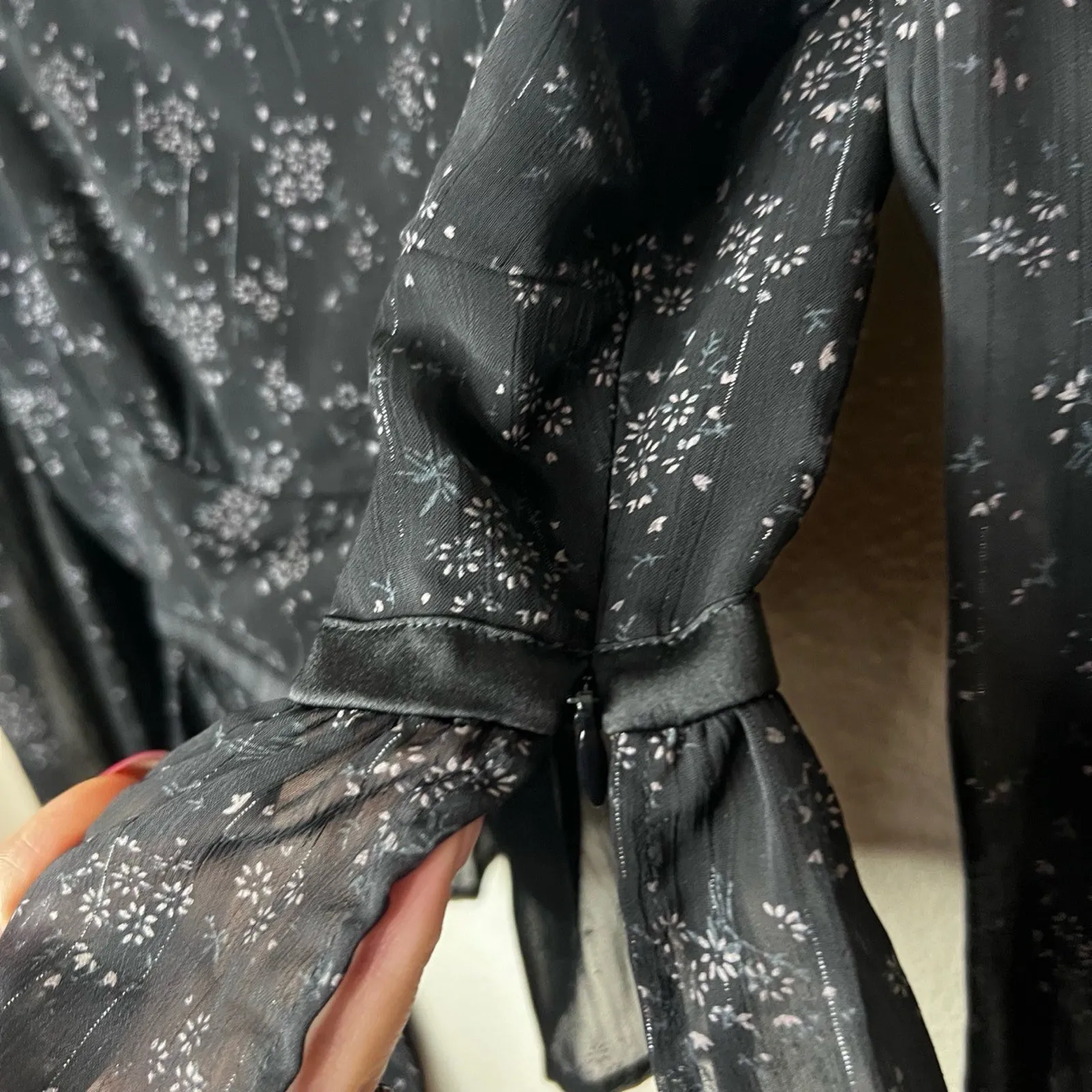 Privacy Please  Black Floral Sheer Puff Sleeve Square Neck Crop Top SMALL - Image 6