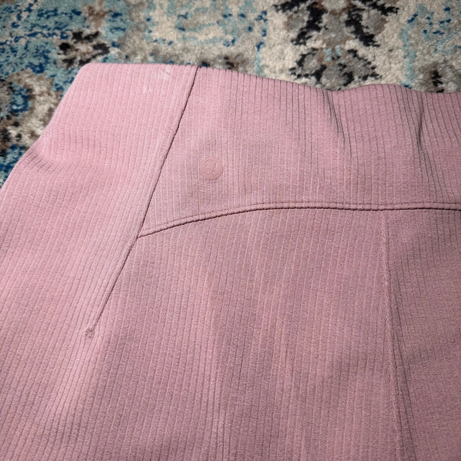 Lululemon  Ribbed Softstreme High-Rise Short - Image 5