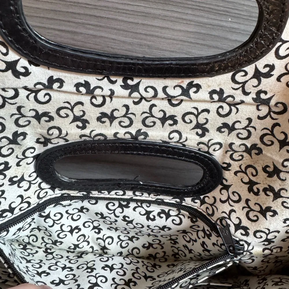 HOBO International Katrina Leather Vintage Black Clutch Wallet - Image 7