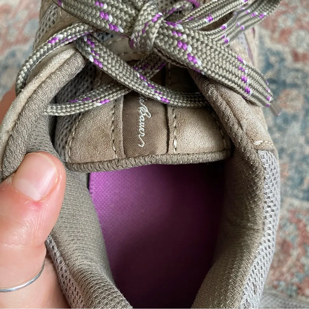 •Eddie Bauer women’s hiking shoes• Size 7.5 - Image 3