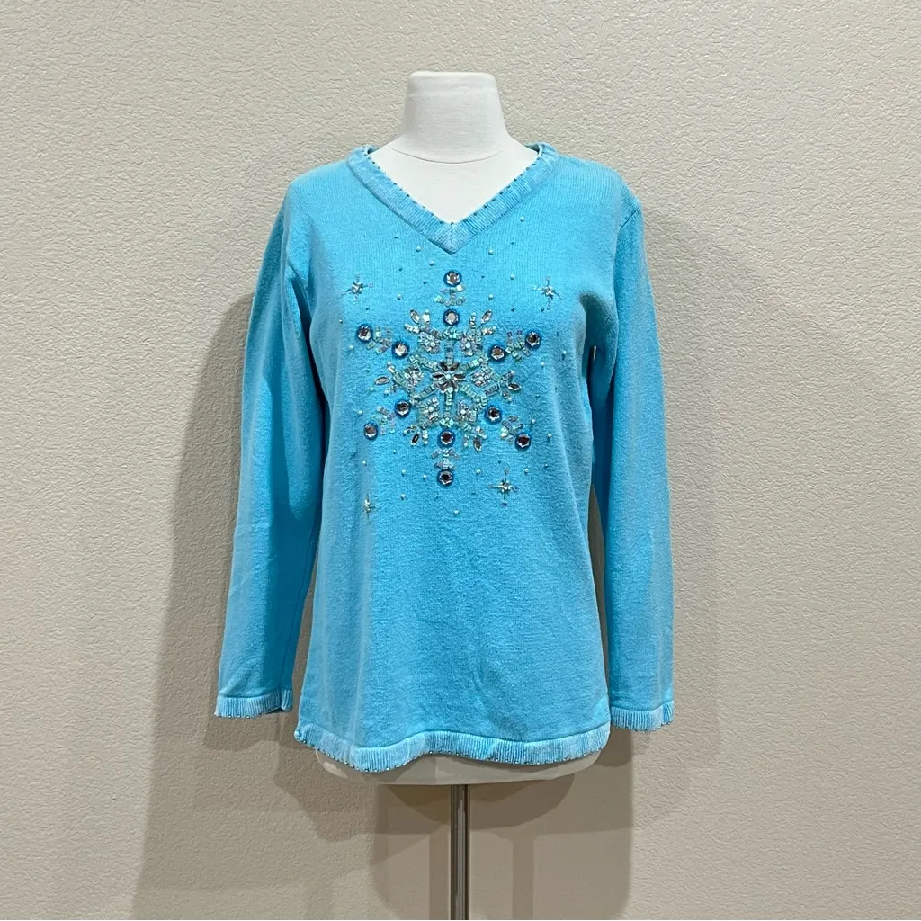 Quacker Factory Light Blue Sequins and Rhinestones Snowflakes Sweater Size Small - Image 2