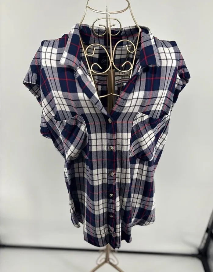 Jachs Girlfriend Plaid Shirt Short Sleeve Button Up Blue Red Women’s Size Medium - Image 1
