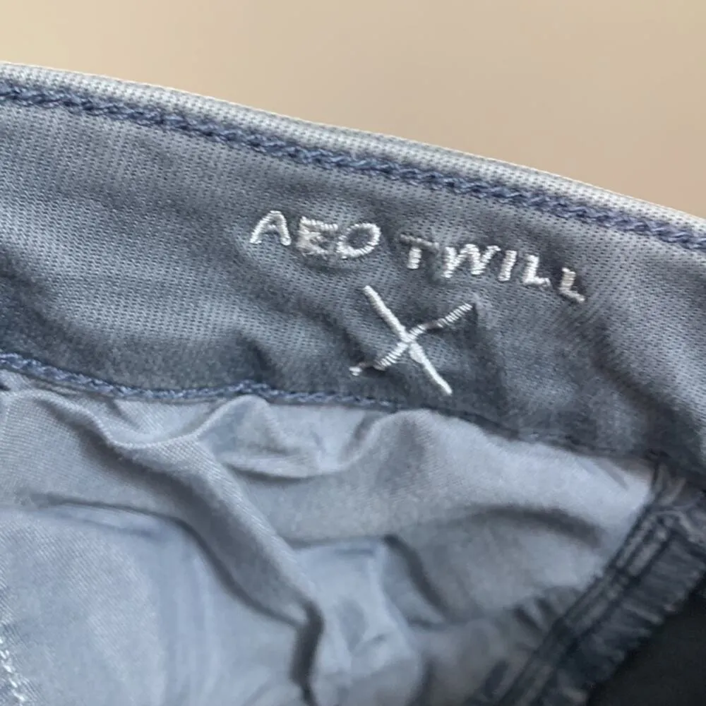 American Eagle Super Stretch Twill Distressed Gray Jegging Jeans - Image 4