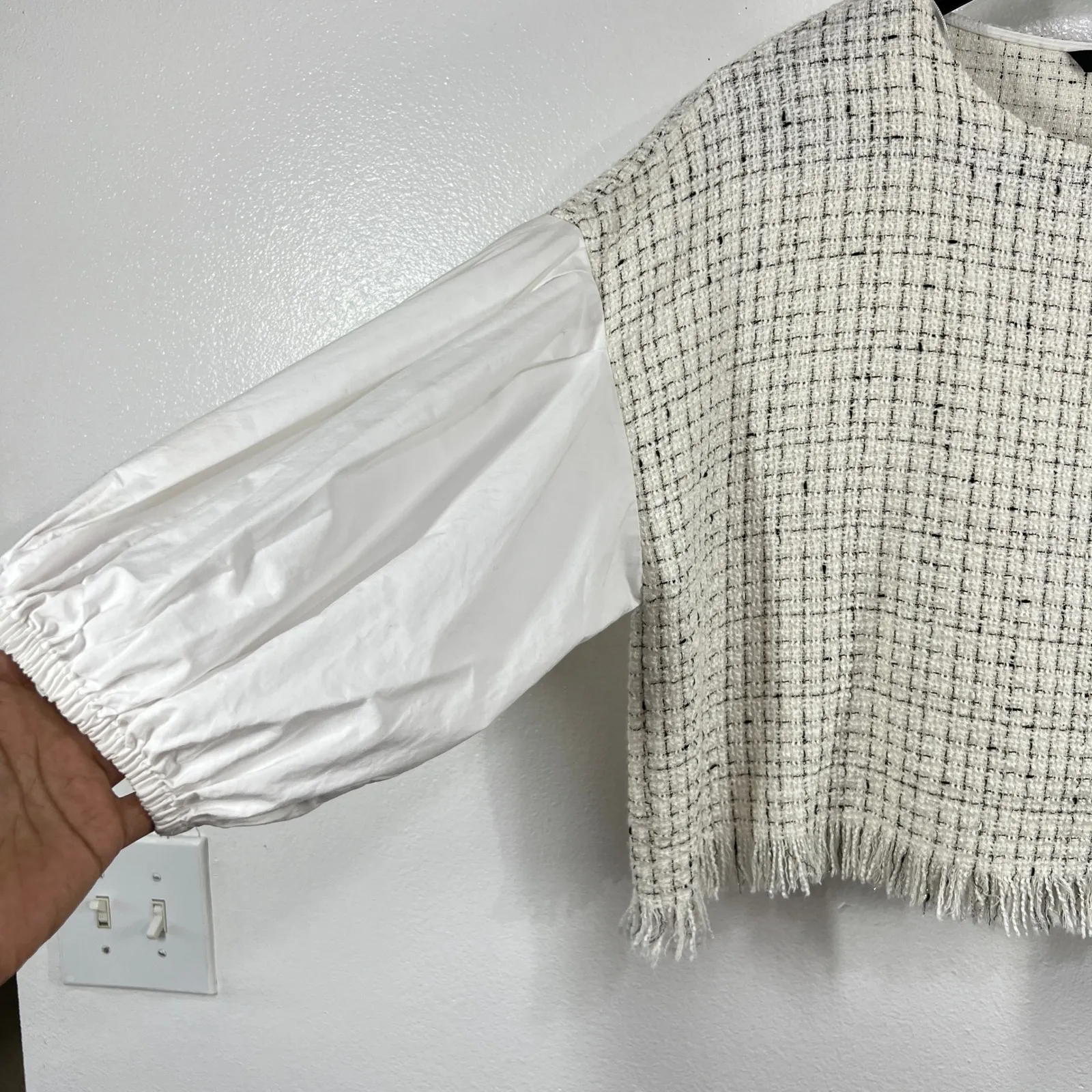 ZARA Tweed Fringe Boxy Crop Top White‎ Black Balloon Sleeve Blouse XL Textured - Image 8