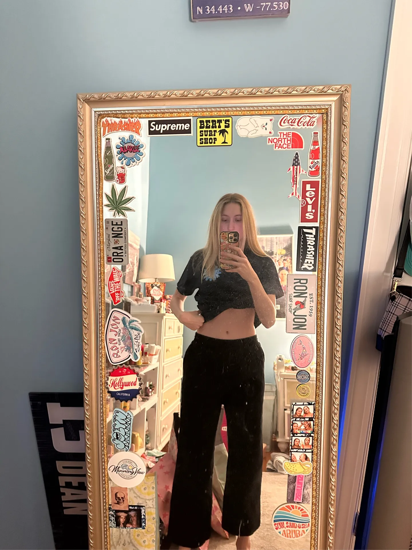 Old Navy Black Sweatpants - Image 3