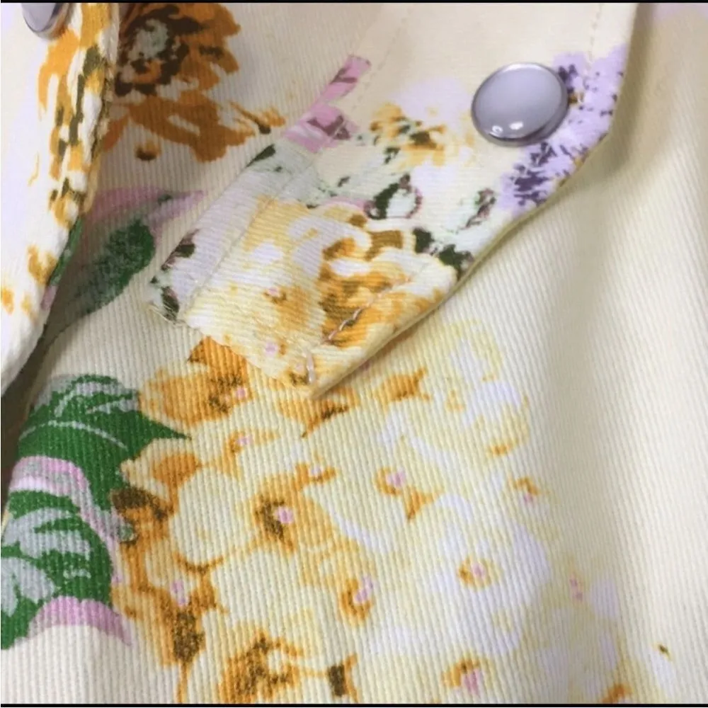 NWT for love & lemons chamomile denim suit floral romper M - Image 4