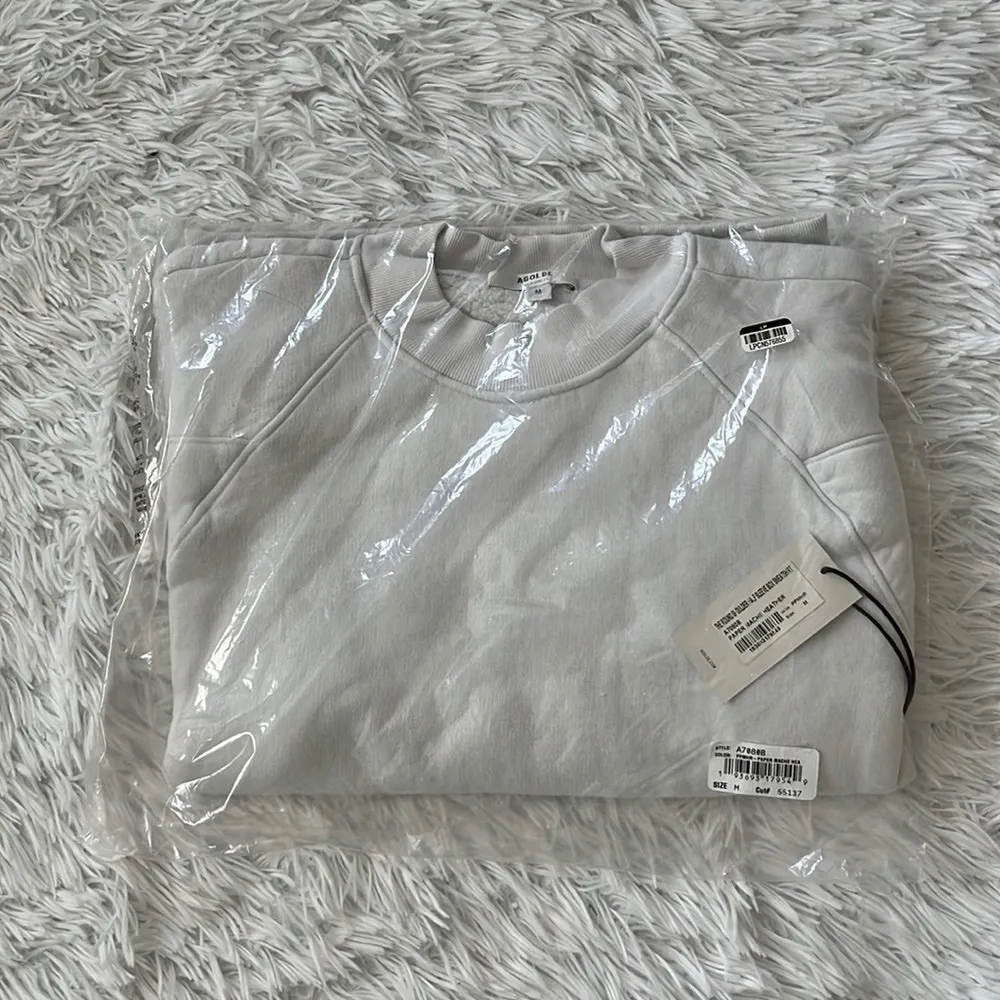 Agolde Box Sweatshirt Women’s The Round Shoulder Half Sleeve size Medium - Image 2