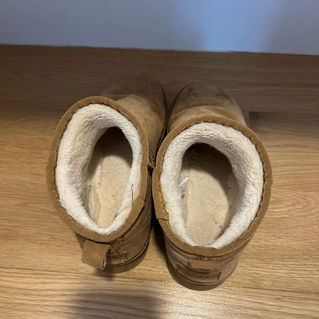 UGG Tan Winter Boots - Image 3
