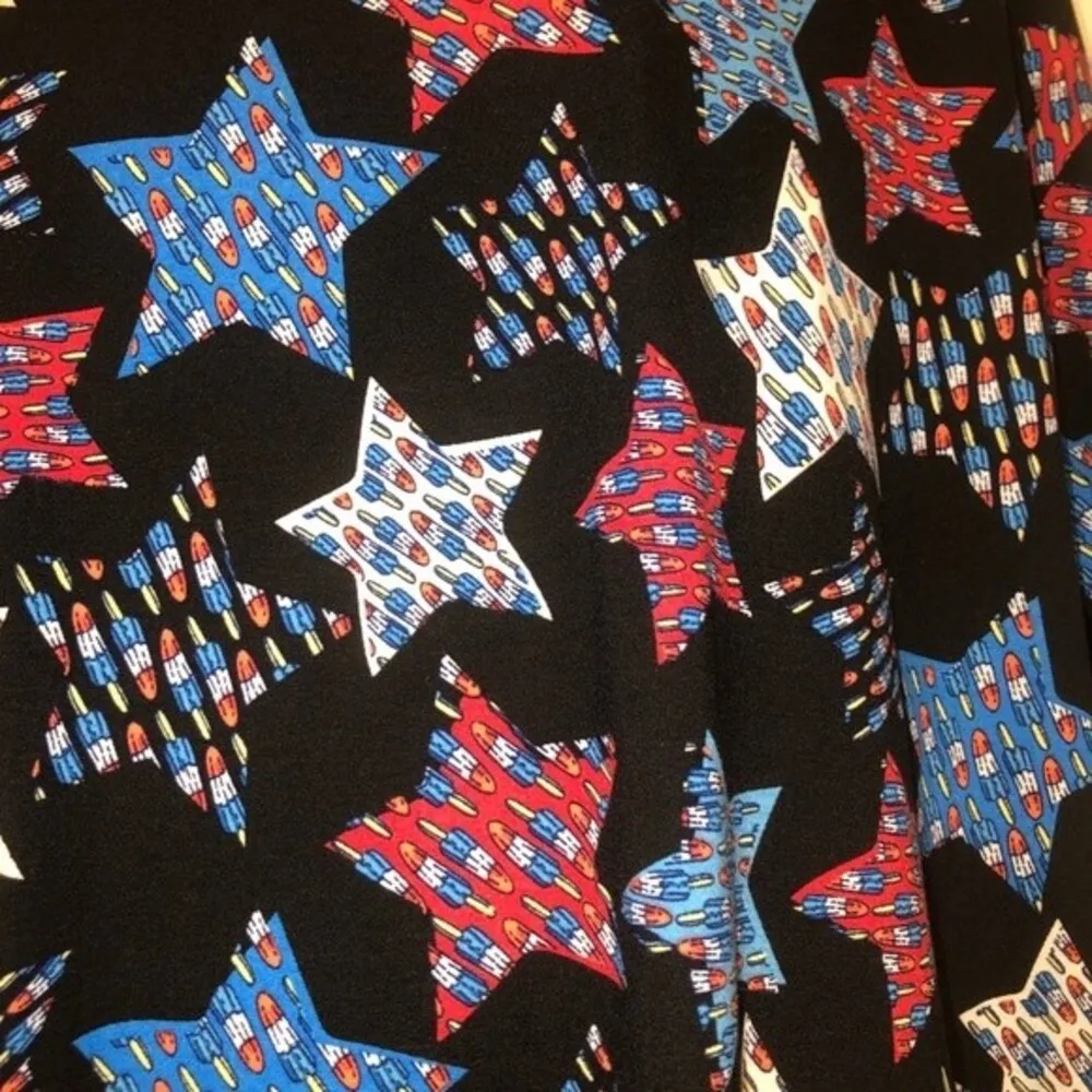 LulaRoe Irma Bomb Pop Star Top Sz S Patriotic Red White Blue Black NEW NWT - Image 3
