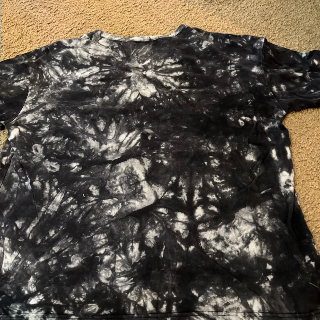 SHEIN Black and White Tie-Dye Motorcycle Tee - Image 2