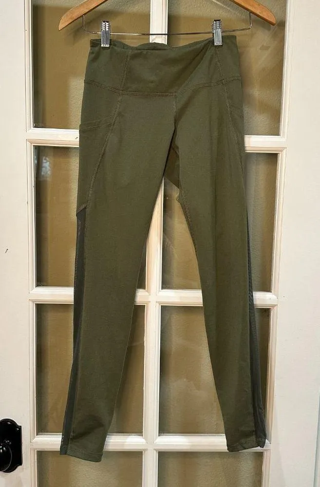 OLD NAVY Active Mesh Panel Olive Green Leggings with Pockets - Image 4