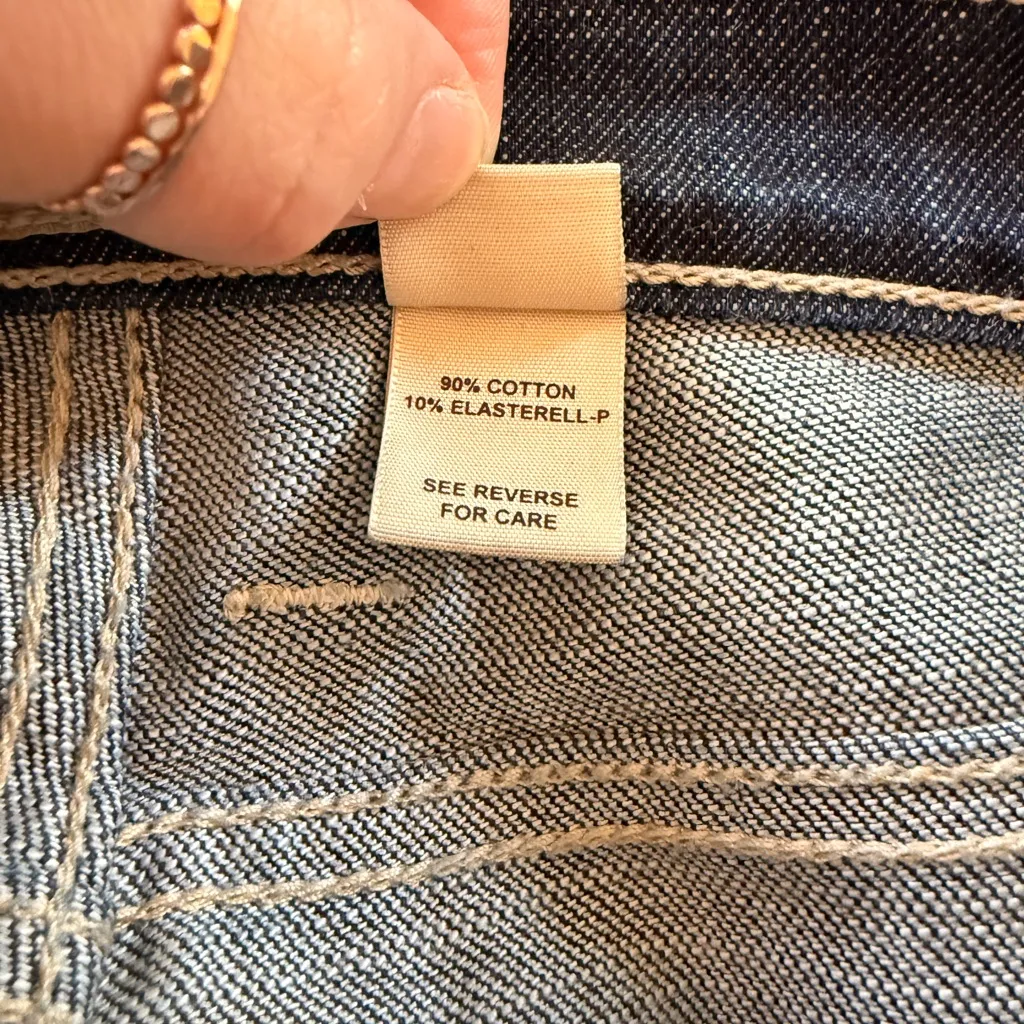 Frankie B. NWOT Low Rise Flying Free At Sunset Flare Jeans w/ Embroidered Patch Blue Size 6 - Image 6