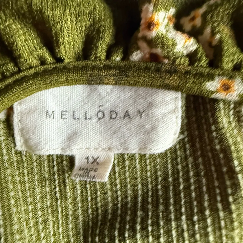 Melloday Olive Green‎ Daisy Print Floral Blouse Sz 1X - Image 7