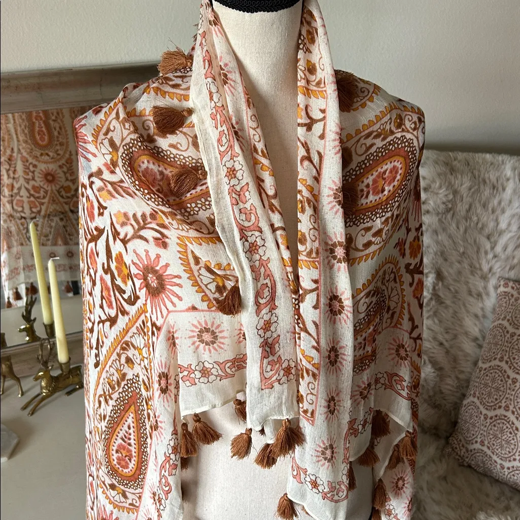 Spartina 449 linen cream boho tassel Paisley, printed scarf shawl wrap OS - Image 8