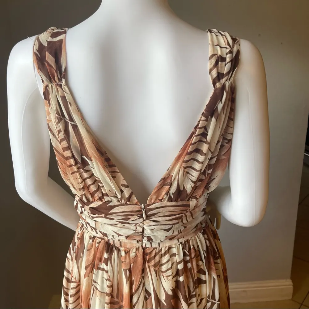 New Women’s tropical leaf maxi dress 
Size Medium
New 
Brand is Forever 21 - Image 12