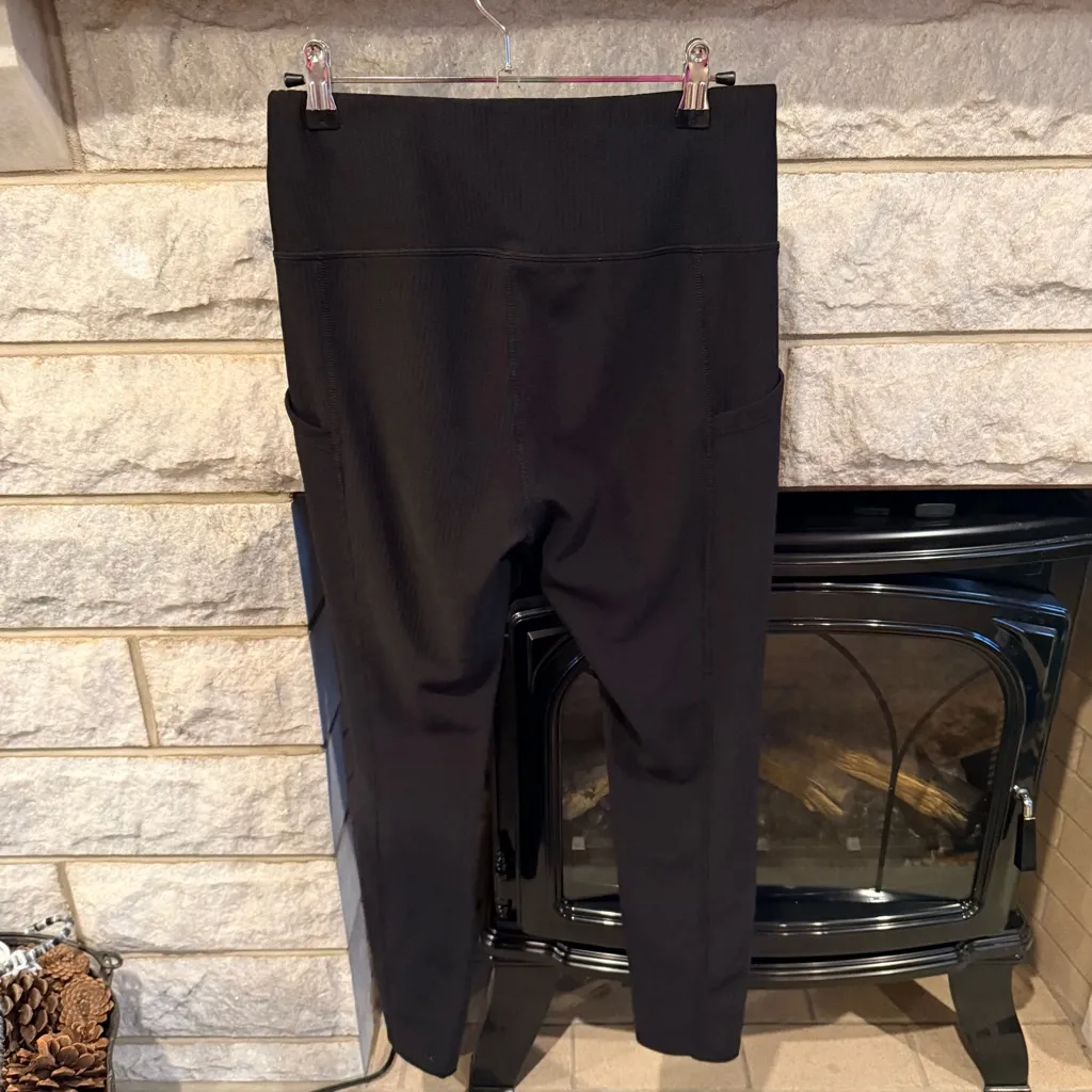 32 Degrees Cool Black Pocket Leggings M/M Athleisure Workout Yoga Pants EUC - Image 5