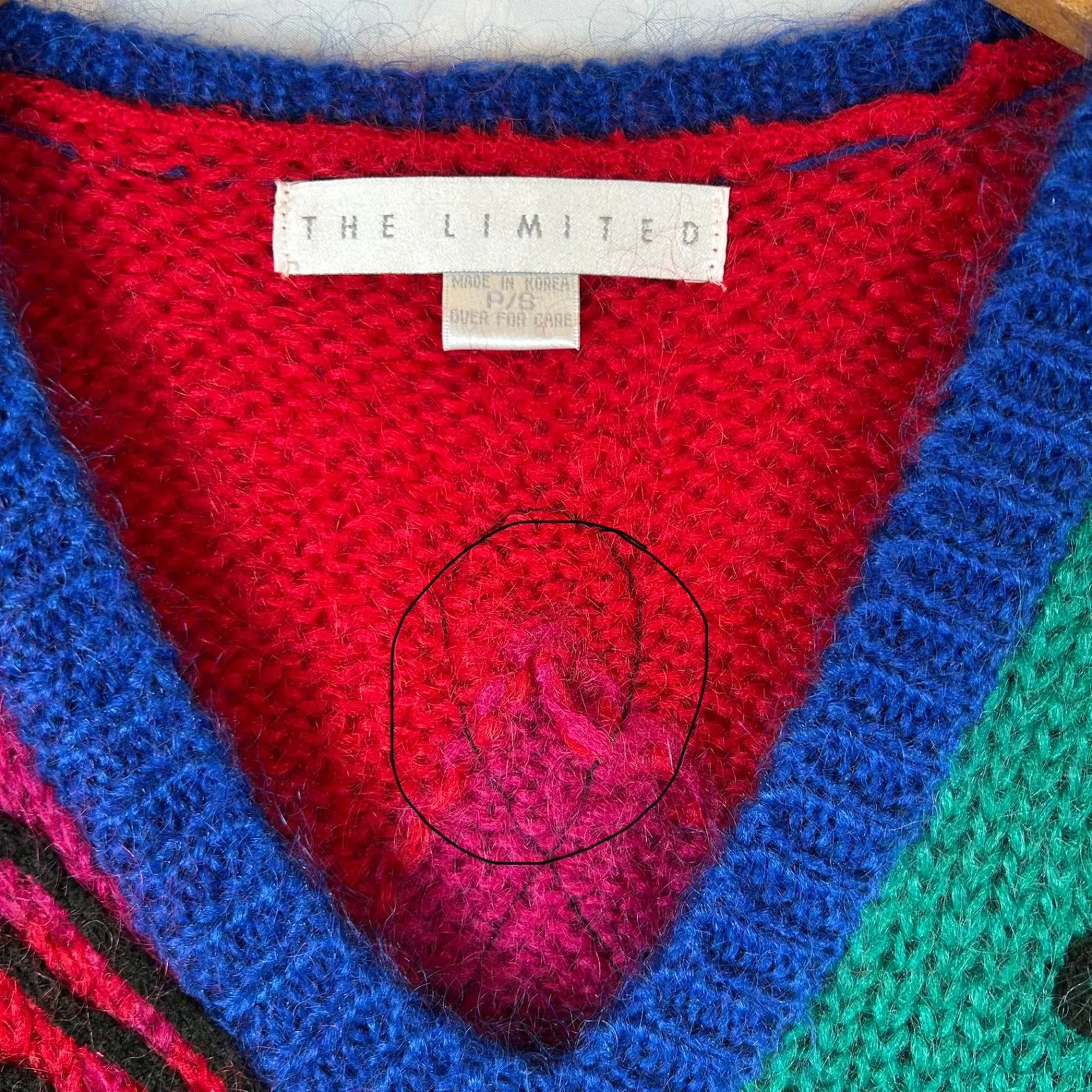 The Limited 80s Geometric Diamond Knit V-Neck Sweater Red Vintage Size P S - Image 12