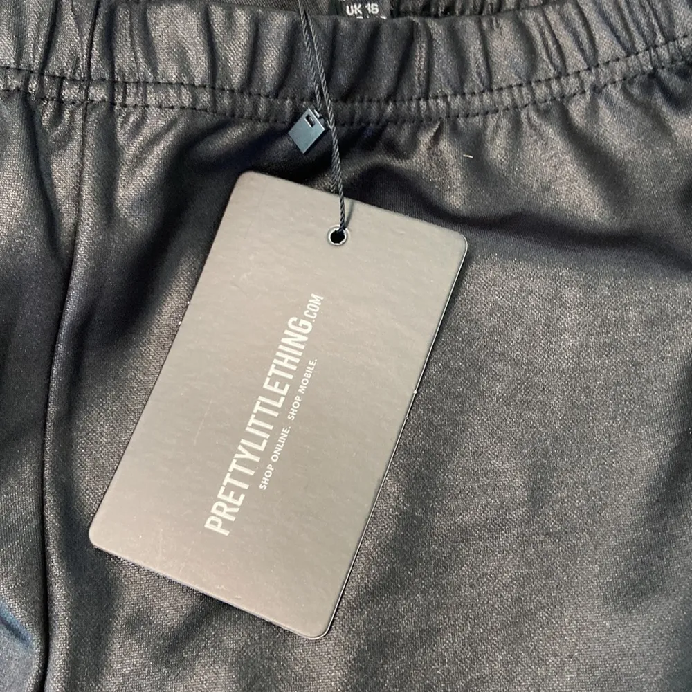 PrettyLittleThing Scuba Wet Look Cycle Shorts Size 12 NWT - Image 26